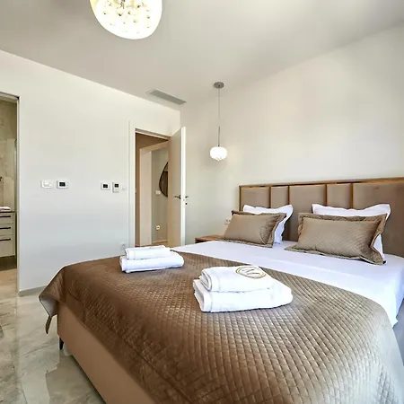 شقة Penthouse Z Basenem I Widokiem Na Morze *