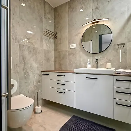 Penthouse Z Basenem I Widokiem Na Morze Apartament